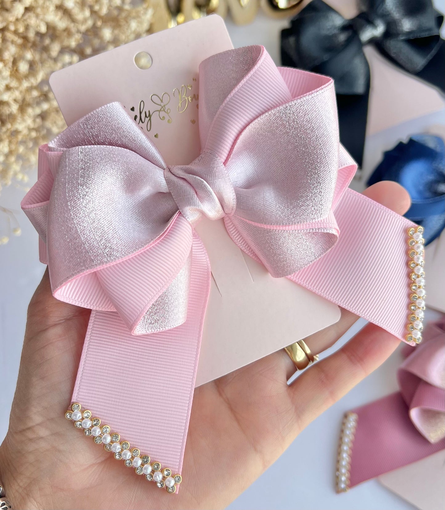 Stella bows