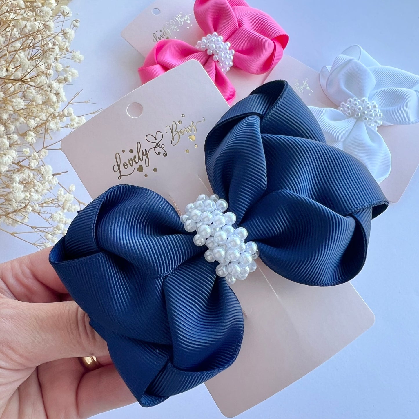 Bow love pearl