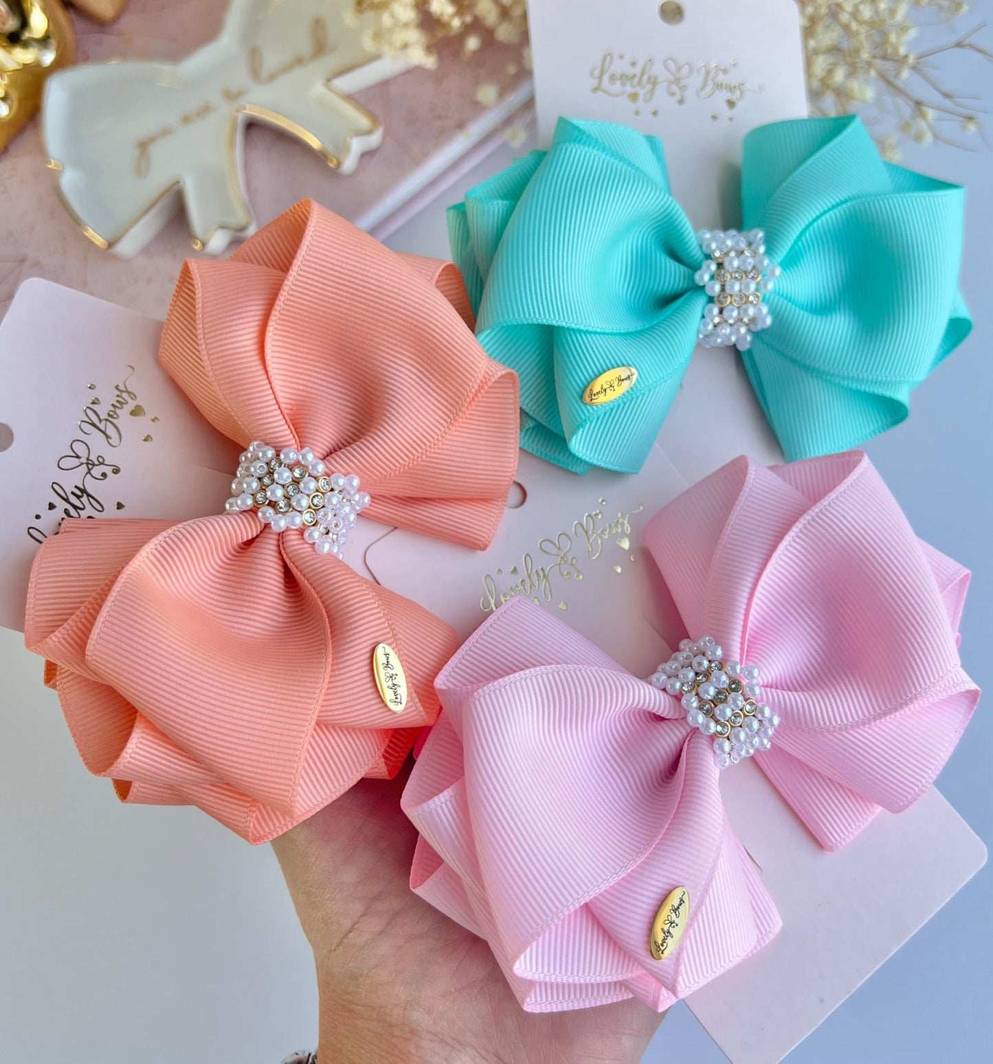 Bow Claire lovely