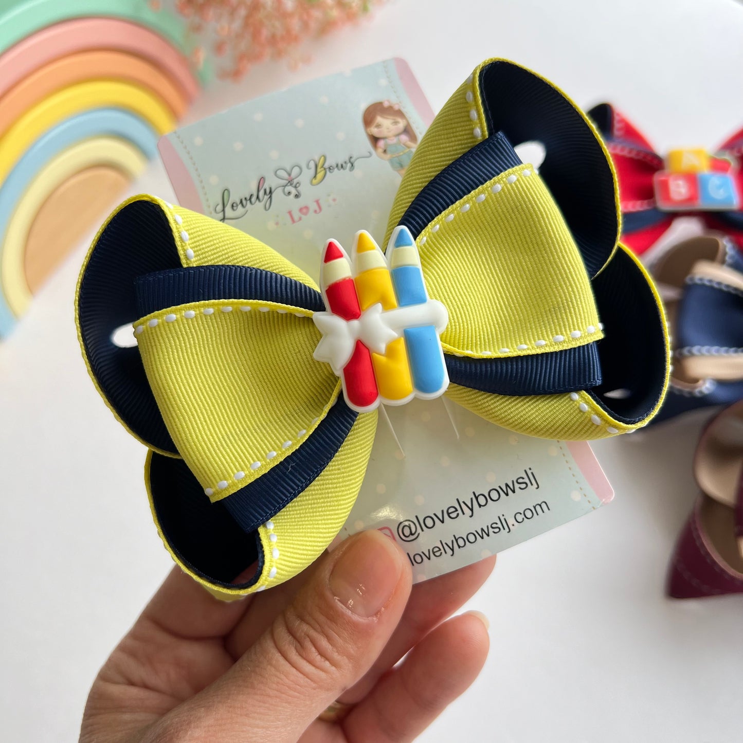 Hair bow school