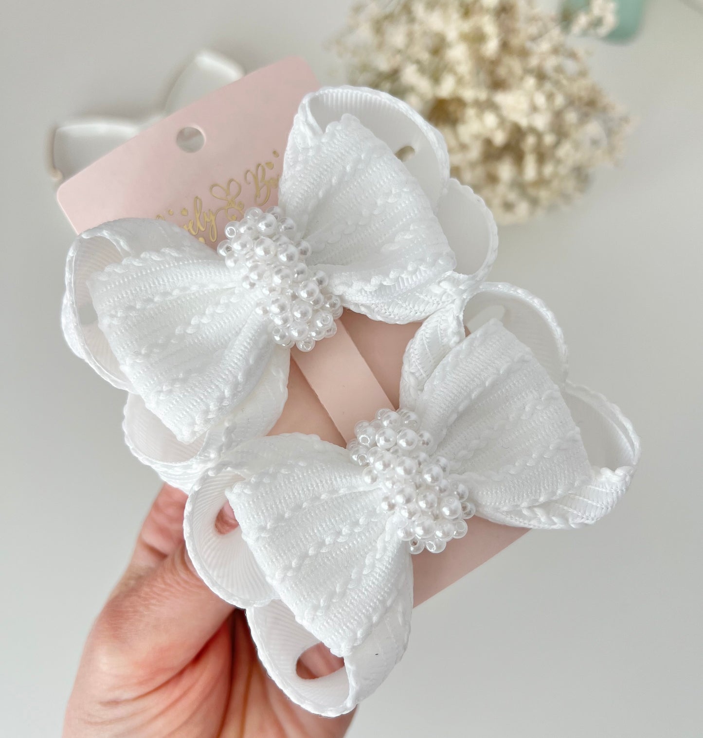 Pair boutique pearl