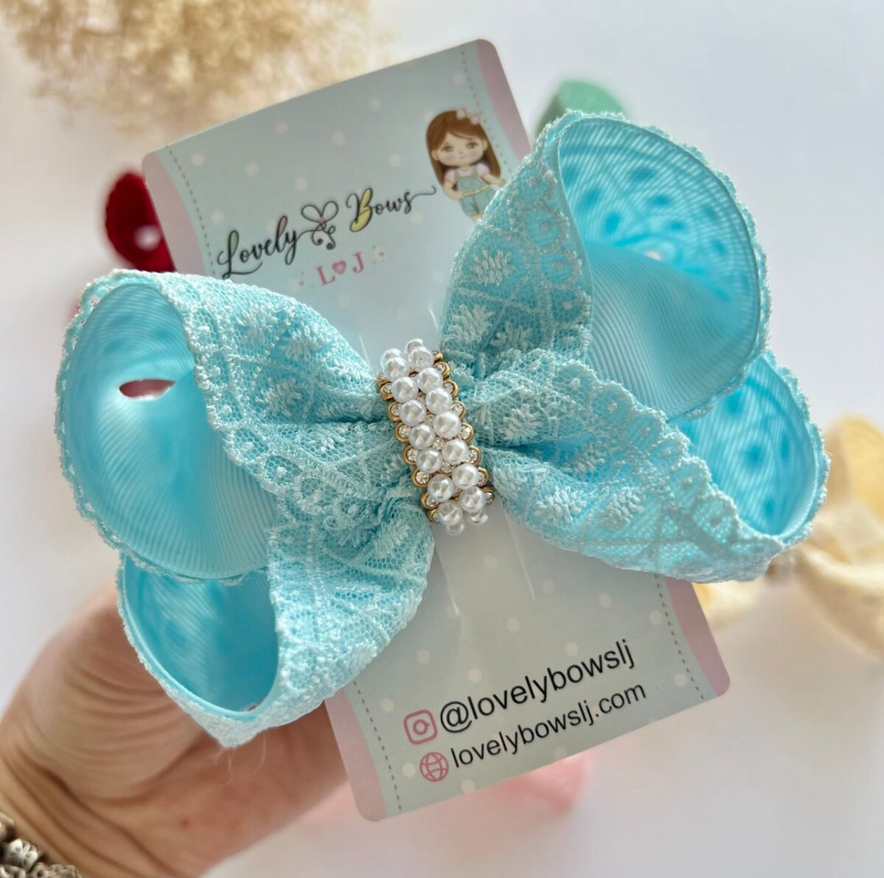 Valentina bows