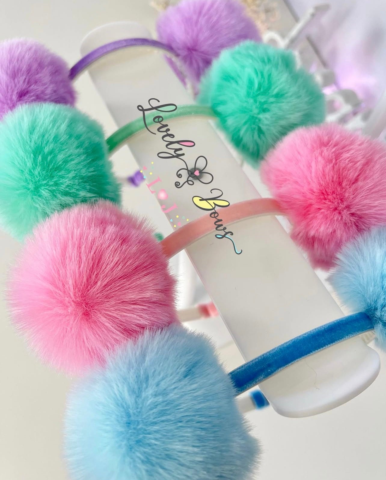 Tiara Pompom