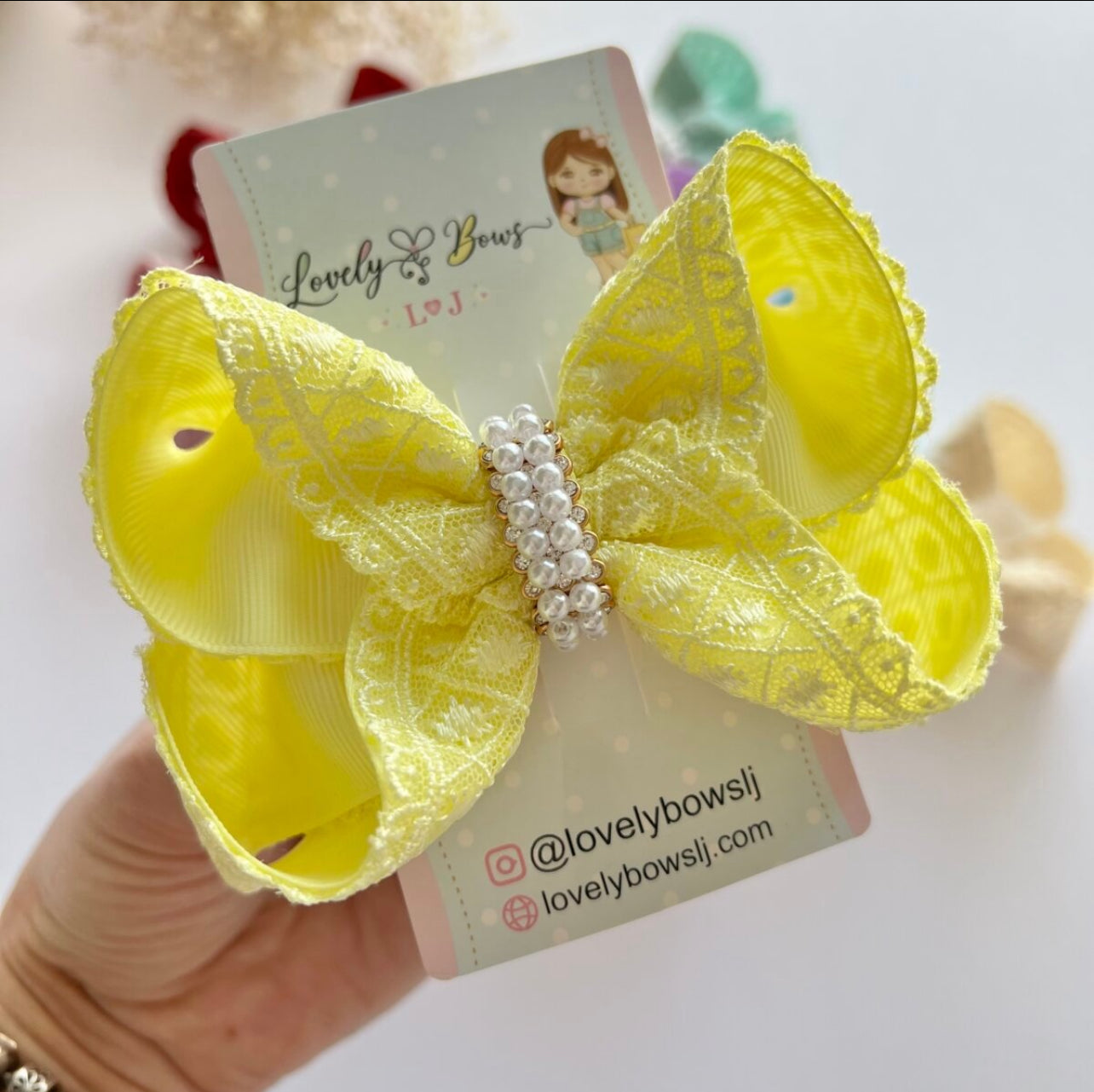 Valentina bows