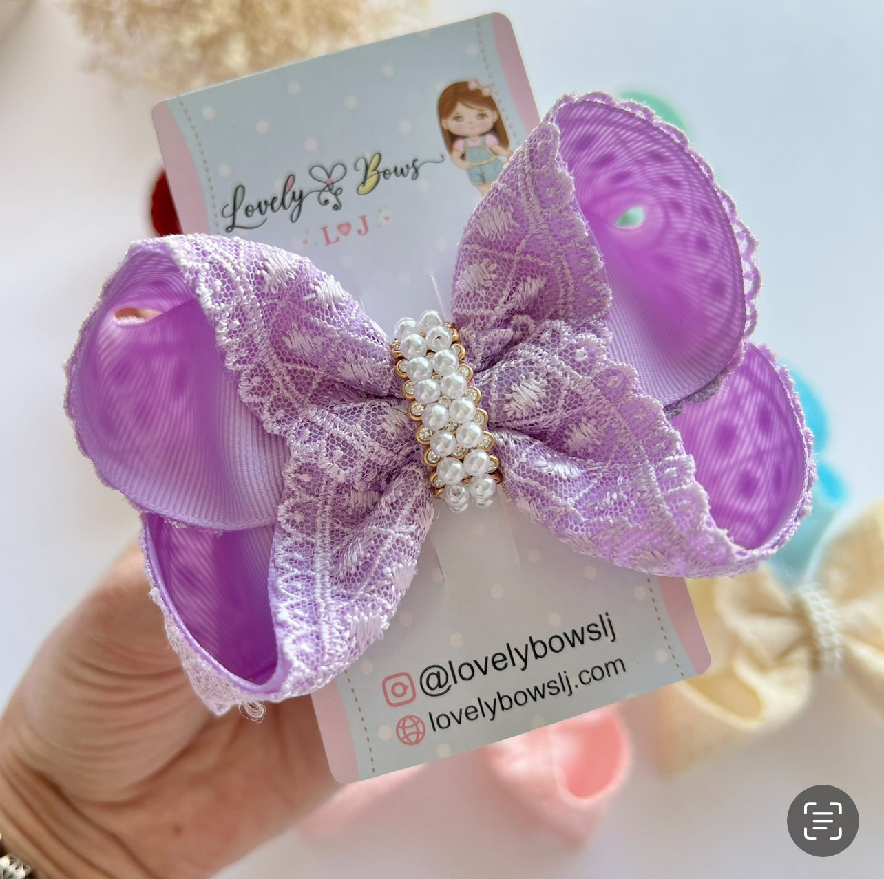 Valentina bows