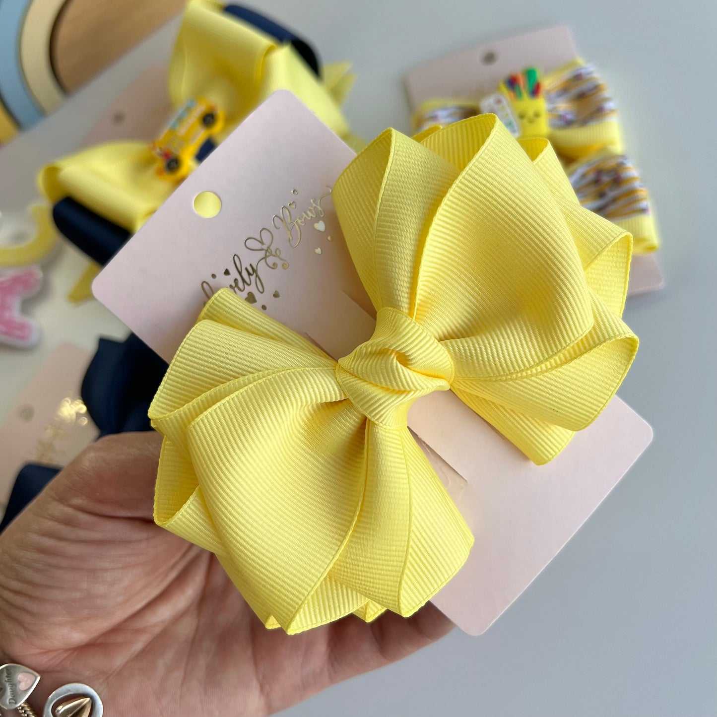 Set 4 pcs school hair bows size 11cm