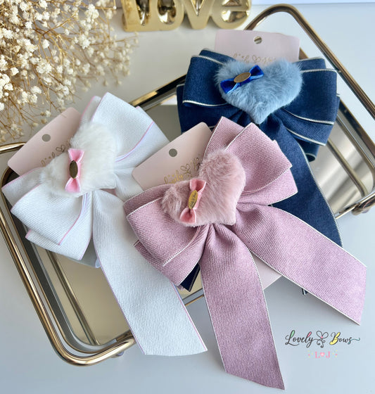 Heart bows