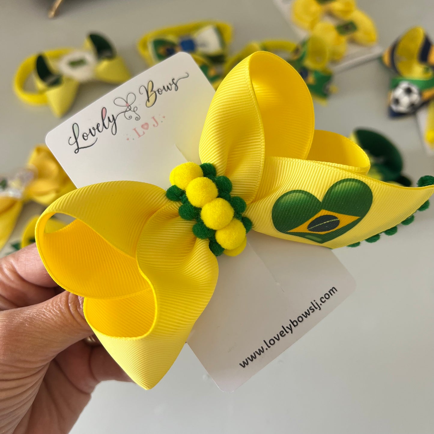 Brazil heart hair bows
