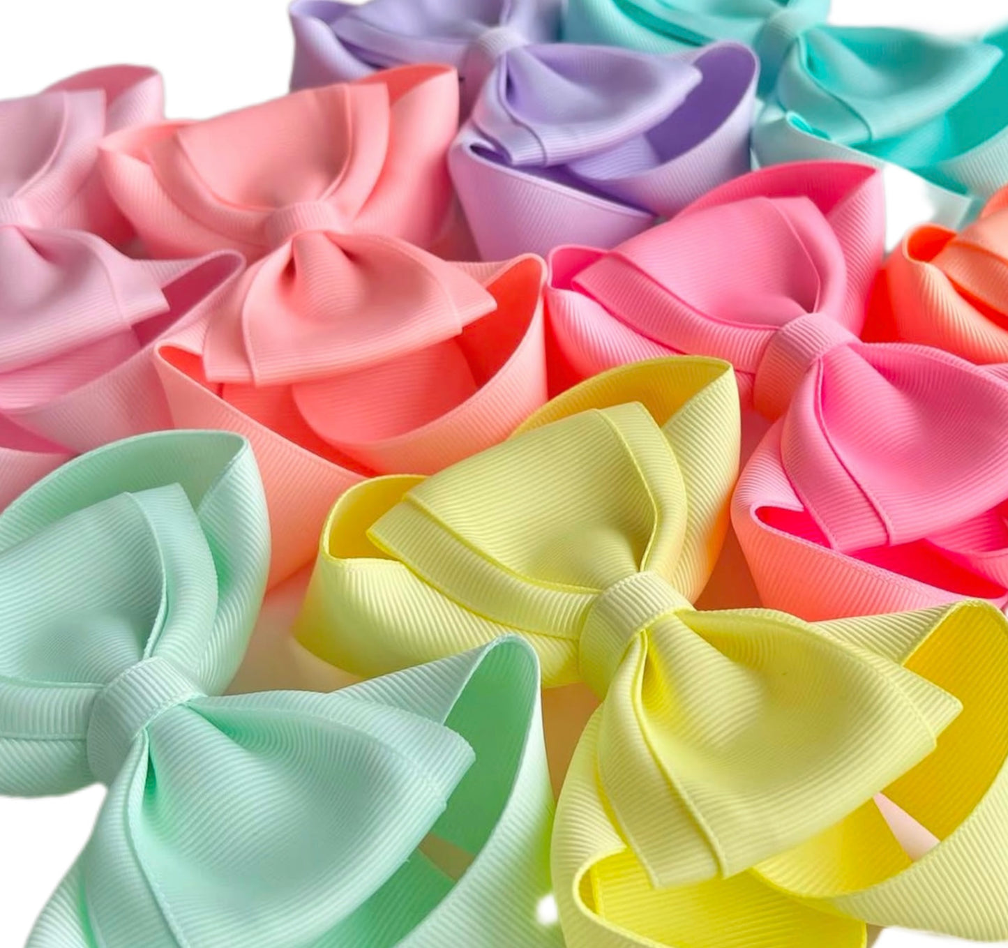 Classic hair bow