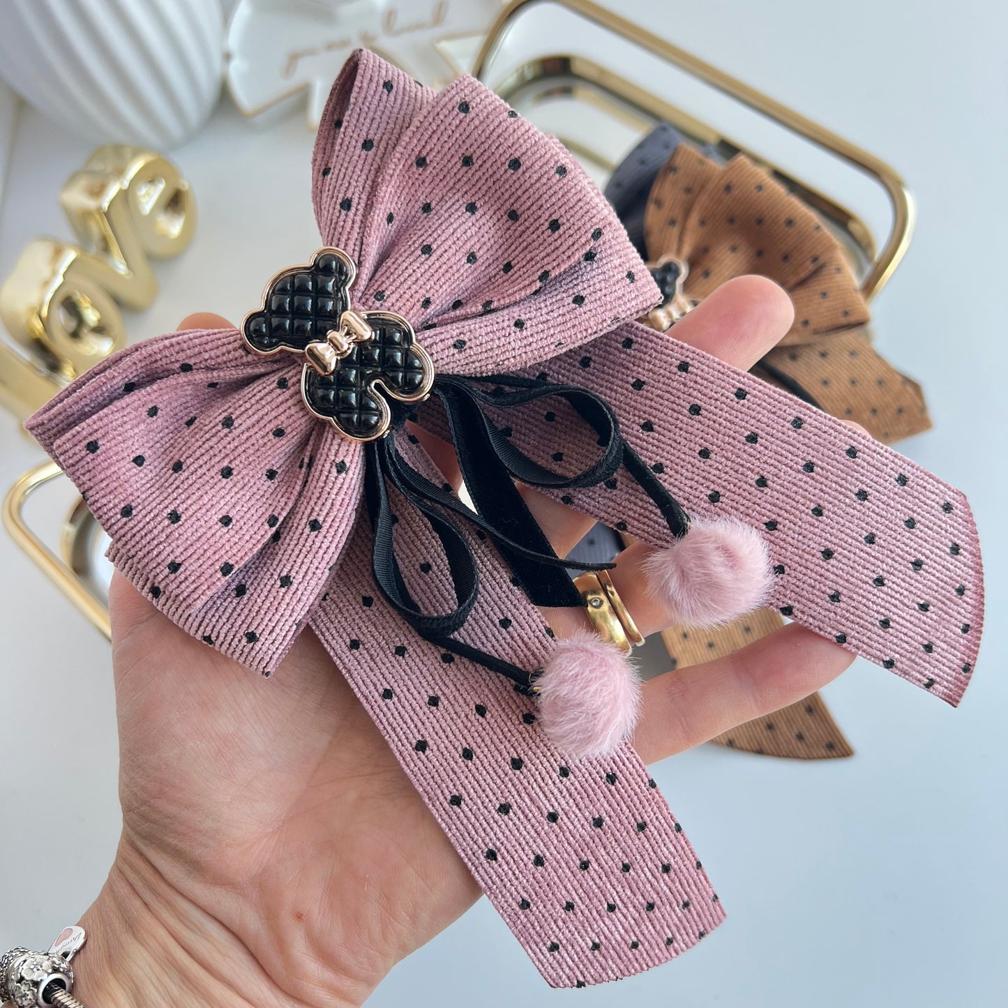Hair bows Polk dots