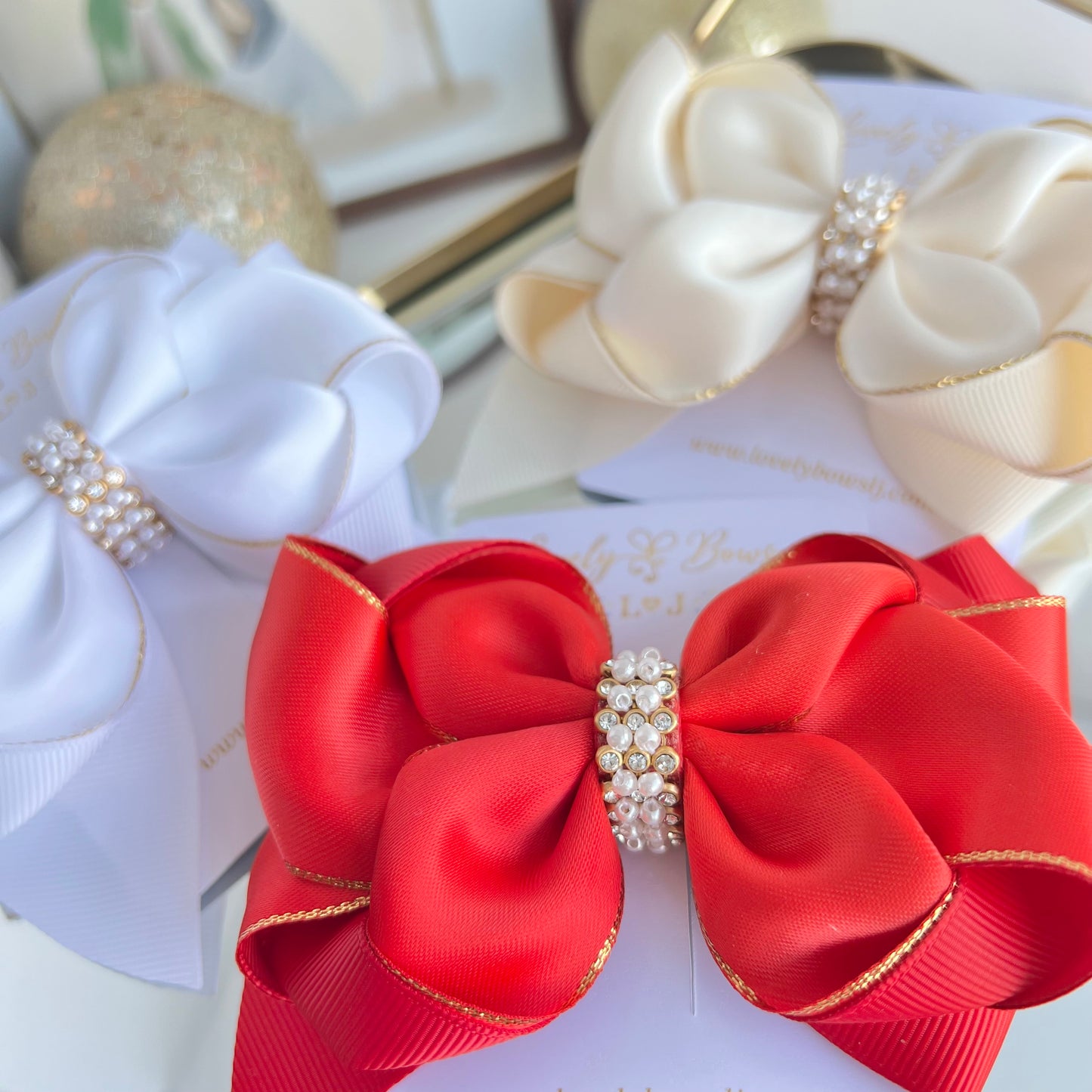 Sarum holiday hair bows